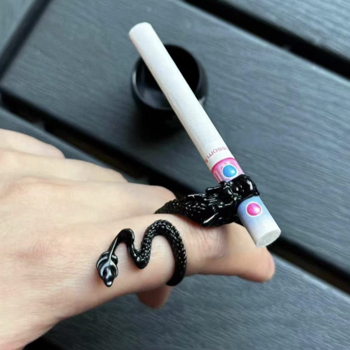 创意夹烟指环抽烟指环戒指烟架