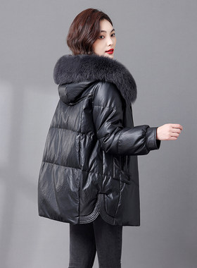 真皮羽绒服女短款皮草外套白鸭绒