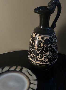 一枚橙 现代极简复古中古风陶瓷雕花花瓶客厅插花样板间软装饰品
