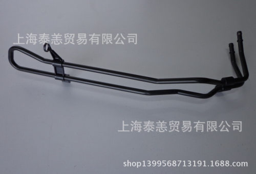 帕萨特B5转向助力泵散热油管冷却油管8D0422885K