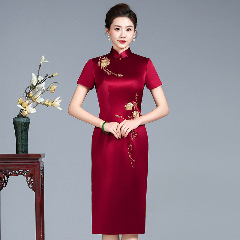 丈母娘婚礼服高贵喜婆婆婚宴装新款高端旗袍醋酸结婚妈妈礼服春夏