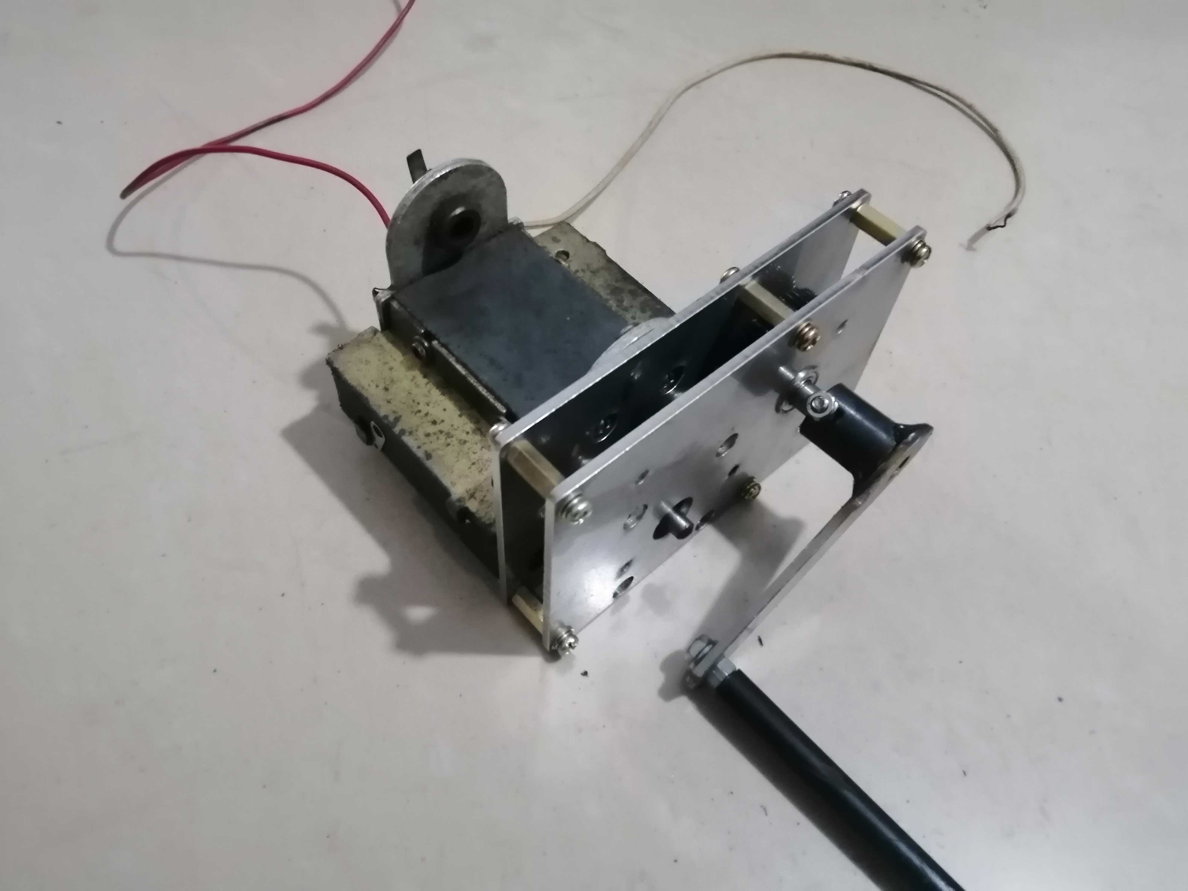 磁石电话机齿轮箱交流电老式手摇增速齿轮箱DIY发电机220V