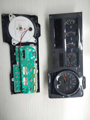 EQ1118G/153仪表总成2102组合仪表车速里程表军车