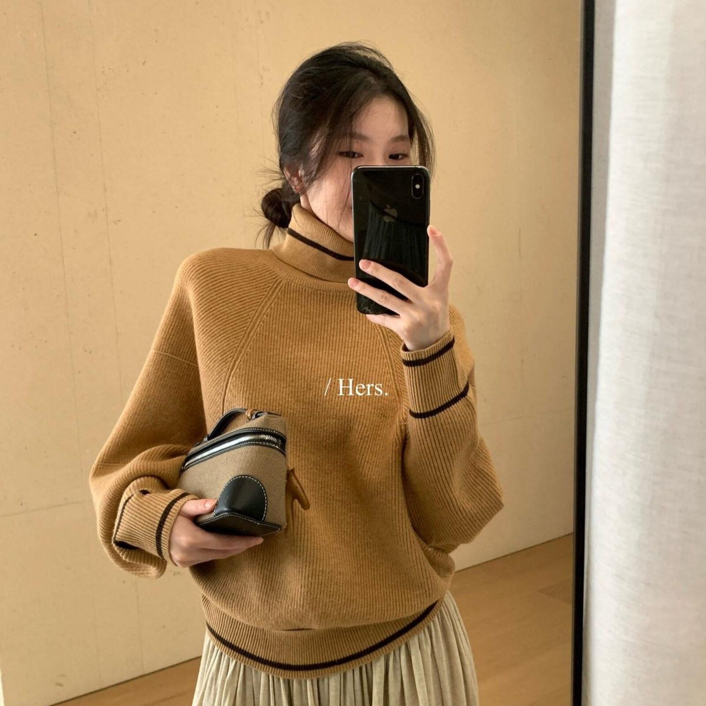 Hers一勺甜秋冬韩系简约风气质拼条高领斗篷阔型保暖毛衣女62186