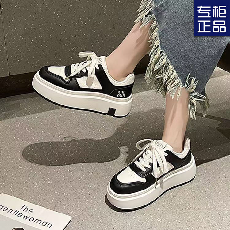 2025新款松糕鞋百搭厚底小白鞋女安可拉红色圆头运动休闲时尚女鞋