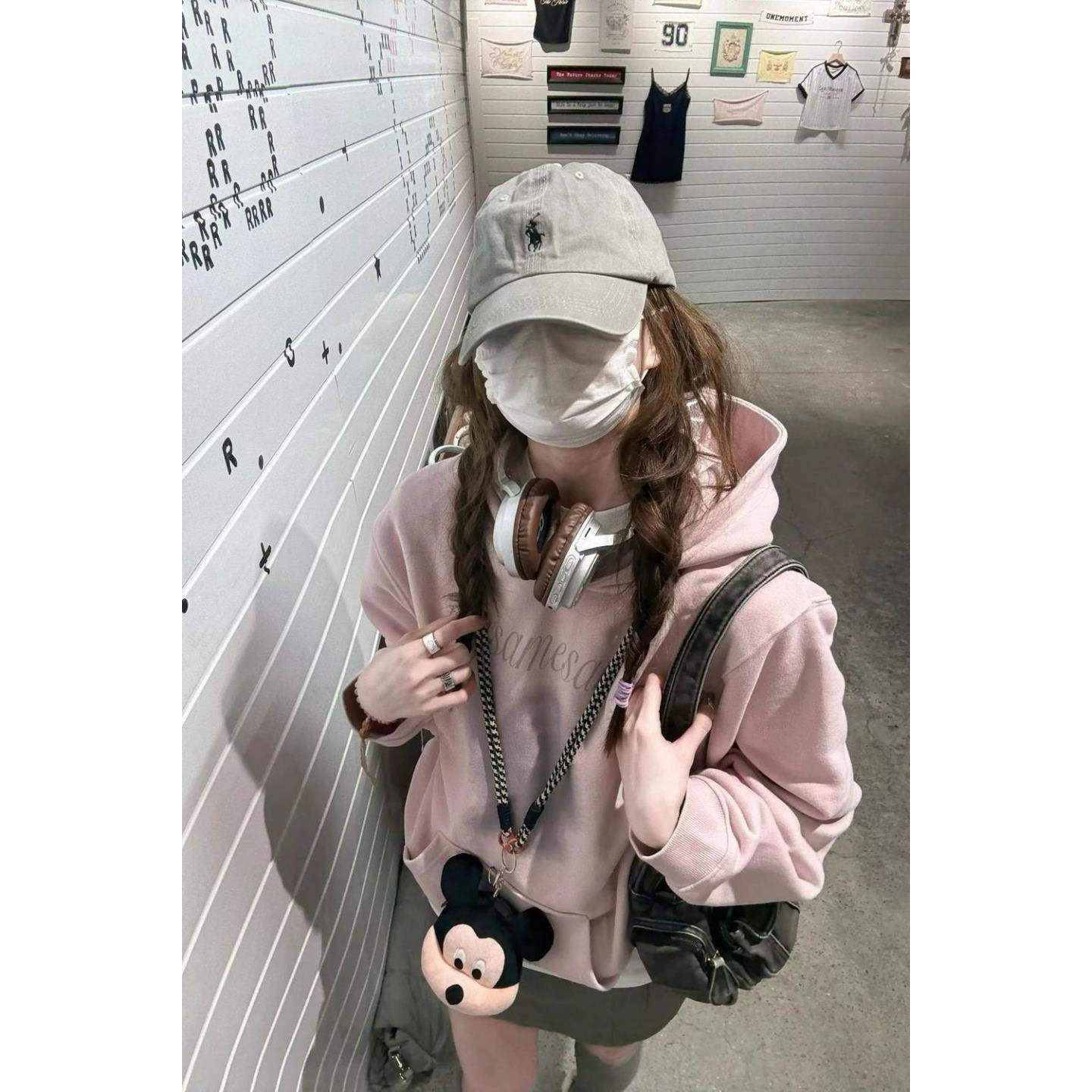 韩系少女粉色连帽卫衣女2026秋冬新款宽松百搭通勤帽衫上衣高级
