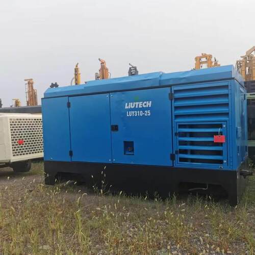 柳富达LUY310-25压螺杆空压机362.3psi柴油bar水井矿用1100cfm