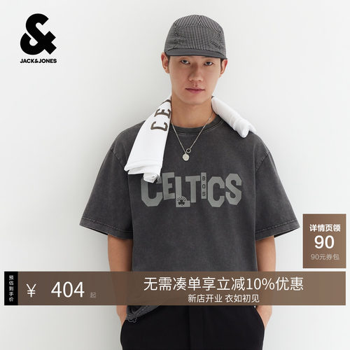 经典罗纹圆领舒适耐穿，成衣做旧水洗工艺