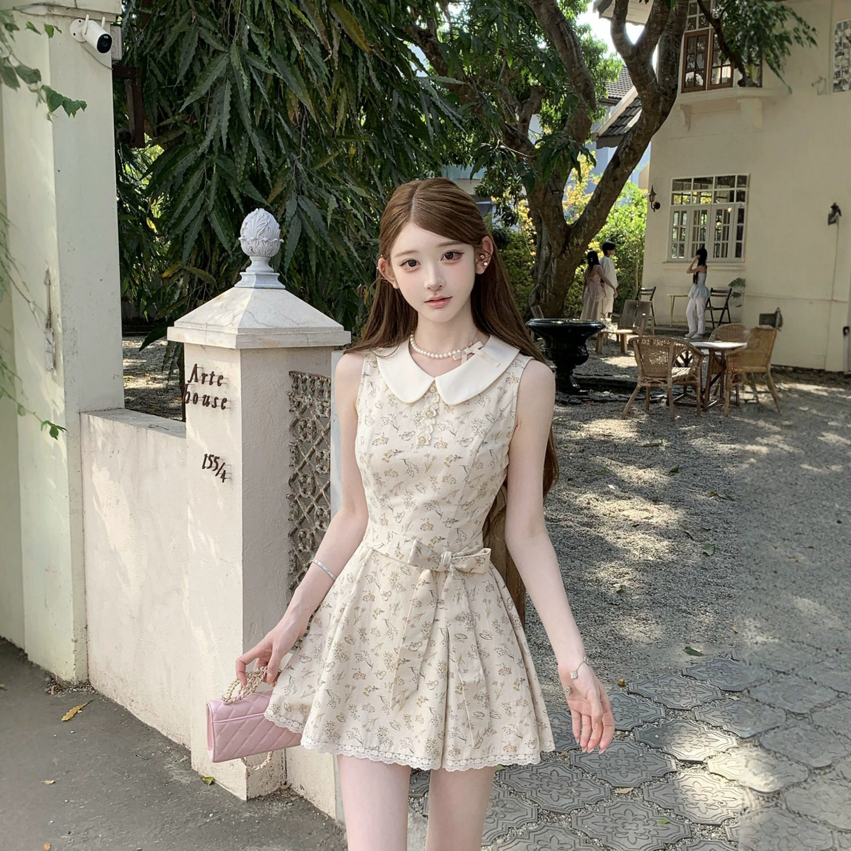 法式千金感碎花连衣裙女式夏季2026新款娃娃领显瘦小个子A字短裙