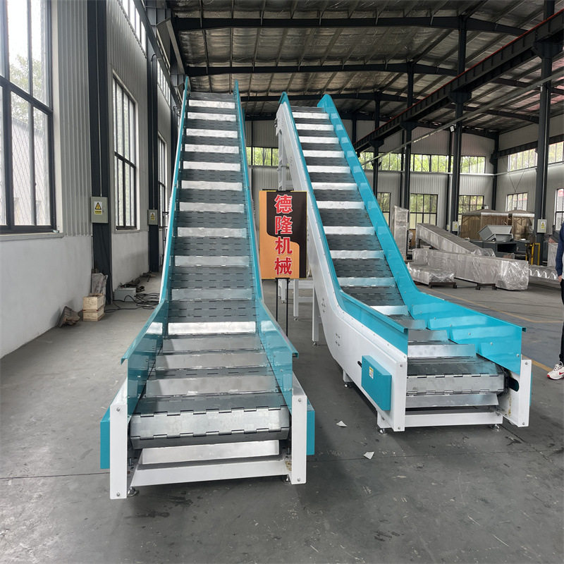 废铁桶传送带链板提升机Z型板链线垃圾分拣传送带重型输送设备图片