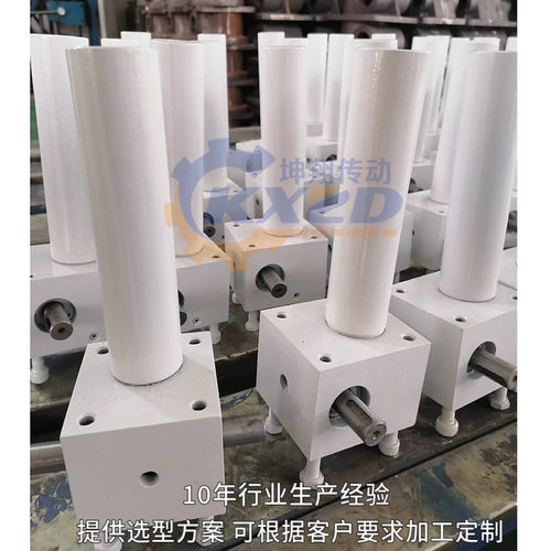 工厂升降机螺旋丝杆升降机手摇电动滚珠丝杆提升机平台定制减速器