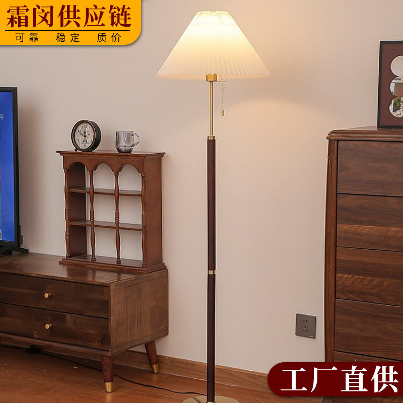 复古边感床头灯实木客厅落地灯氛围主卧灯具轻奢沙发美式卧室图片