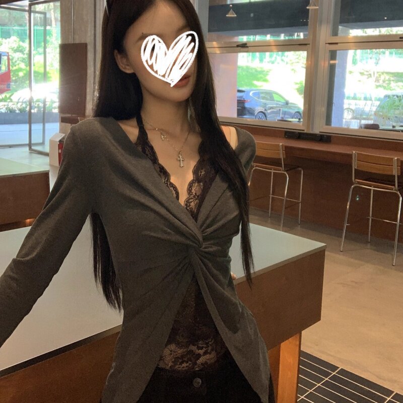 超好看单穿上衣早秋白色纯欲挂脖蕾丝假两件长袖T恤女内搭打底衫