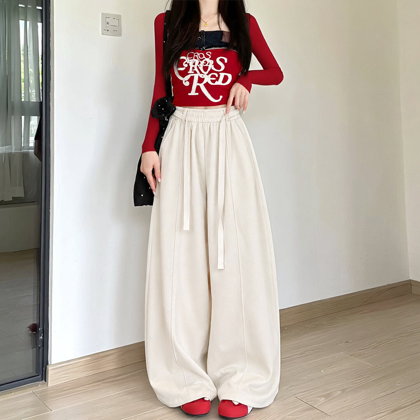 白色弯刀裤女秋冬2026新款加绒宽松休闲慵懒小个子灯芯绒阔腿裤子