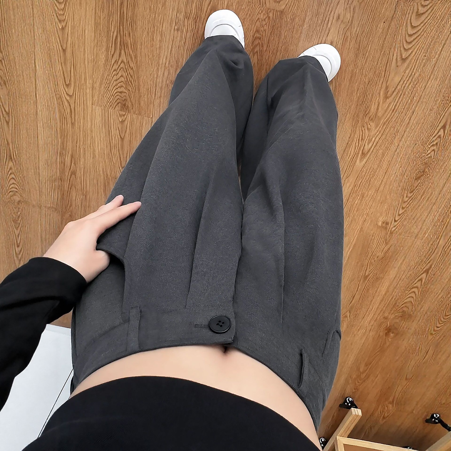 灰色西装阔腿裤女秋2026新款宽松垂感直筒休闲慵懒小个子糯米裤子