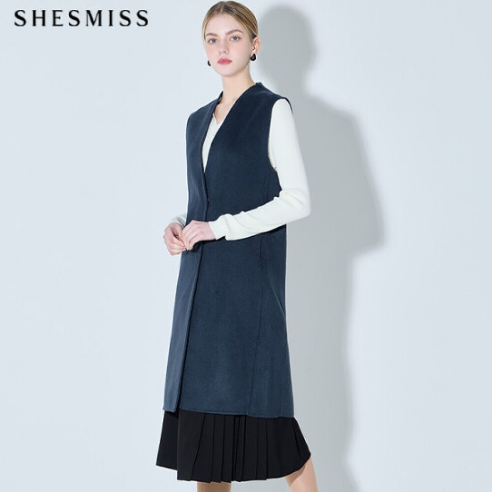 쉬즈미斯(SHESMISS) 手工羊毛背心(价格:278000元)