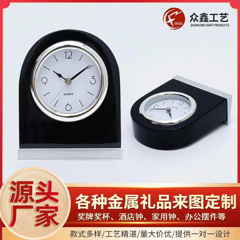 C9035B现货批发酒店客房床头钟实木创意带夜灯静音闹钟钢琴漆钟座