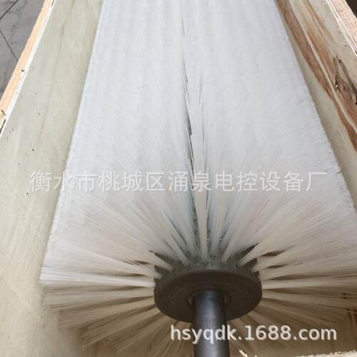 电动滚刷清扫器 毛刷清扫器 皮带输送机配件电动滚刷清扫器厂家