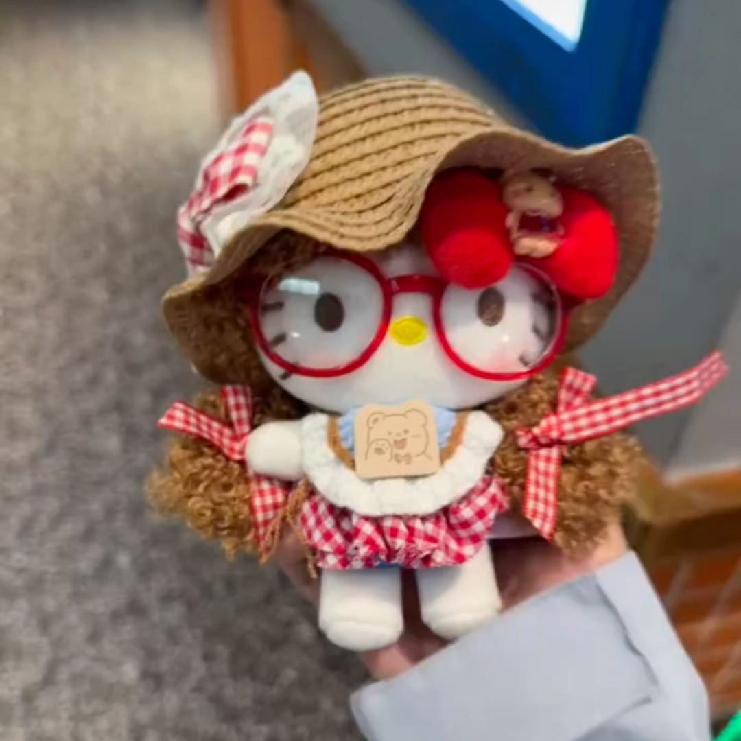 Kitty大波浪卷发草帽娃衣挂件