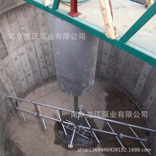 周边传动桥式刮泥机污泥浓缩池刮泥机中心传动浓缩机