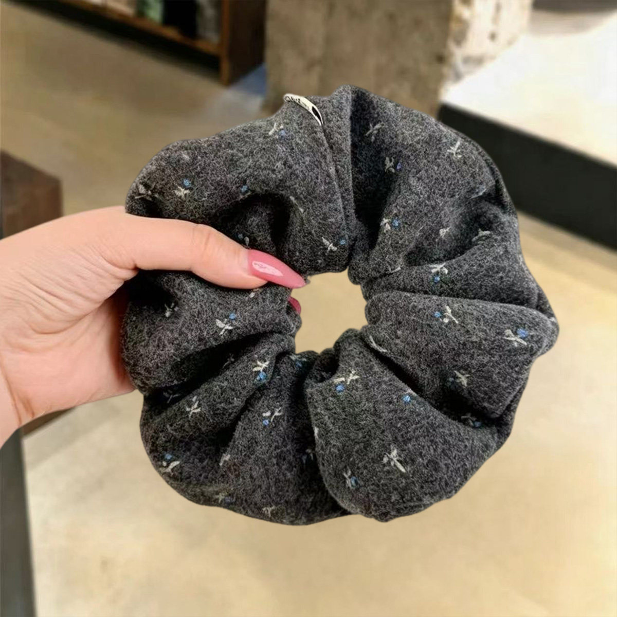 复古慵懒灰碎花大肠发圈百搭