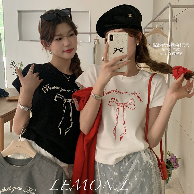 红色蝴蝶结短袖T恤女设计