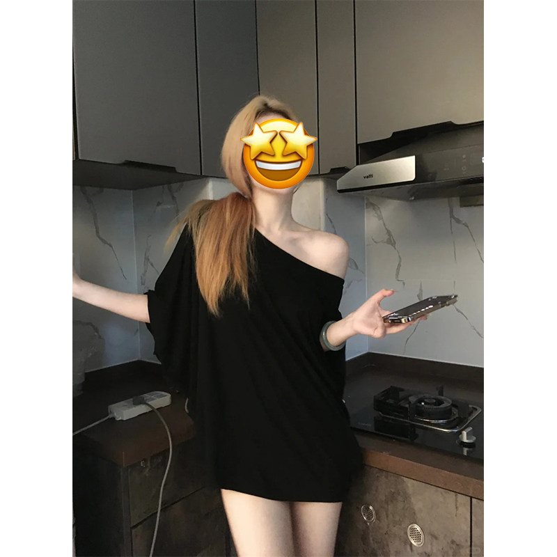 黑色露肩蝙蝠袖T恤女装20