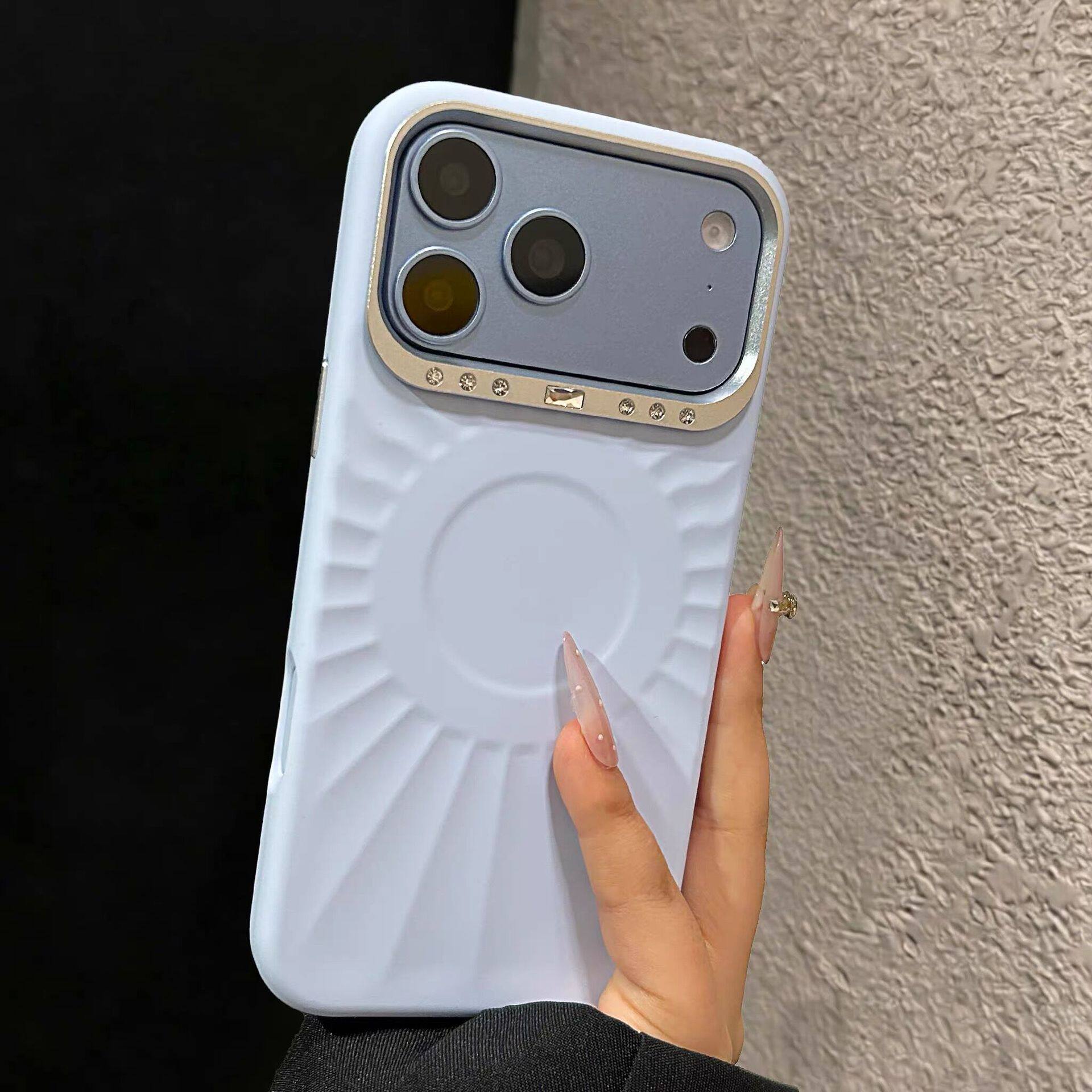 冰川蓝适用iPhone18Promax液态硅胶磁吸手机壳太阳纹苹果 17Pro金属镜头带钻防摔壳勃艮第红