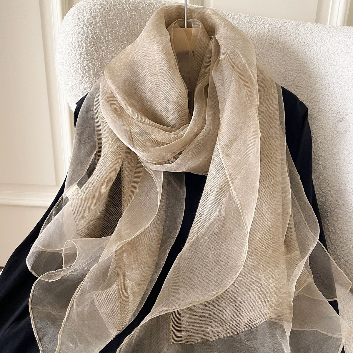 2026秋季薄款百搭真丝马海毛双层纱巾披肩女士高级感新款百搭丝巾