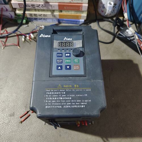 议价变频器AMP1100AMP1100-2T0022AMP1100-2T0037