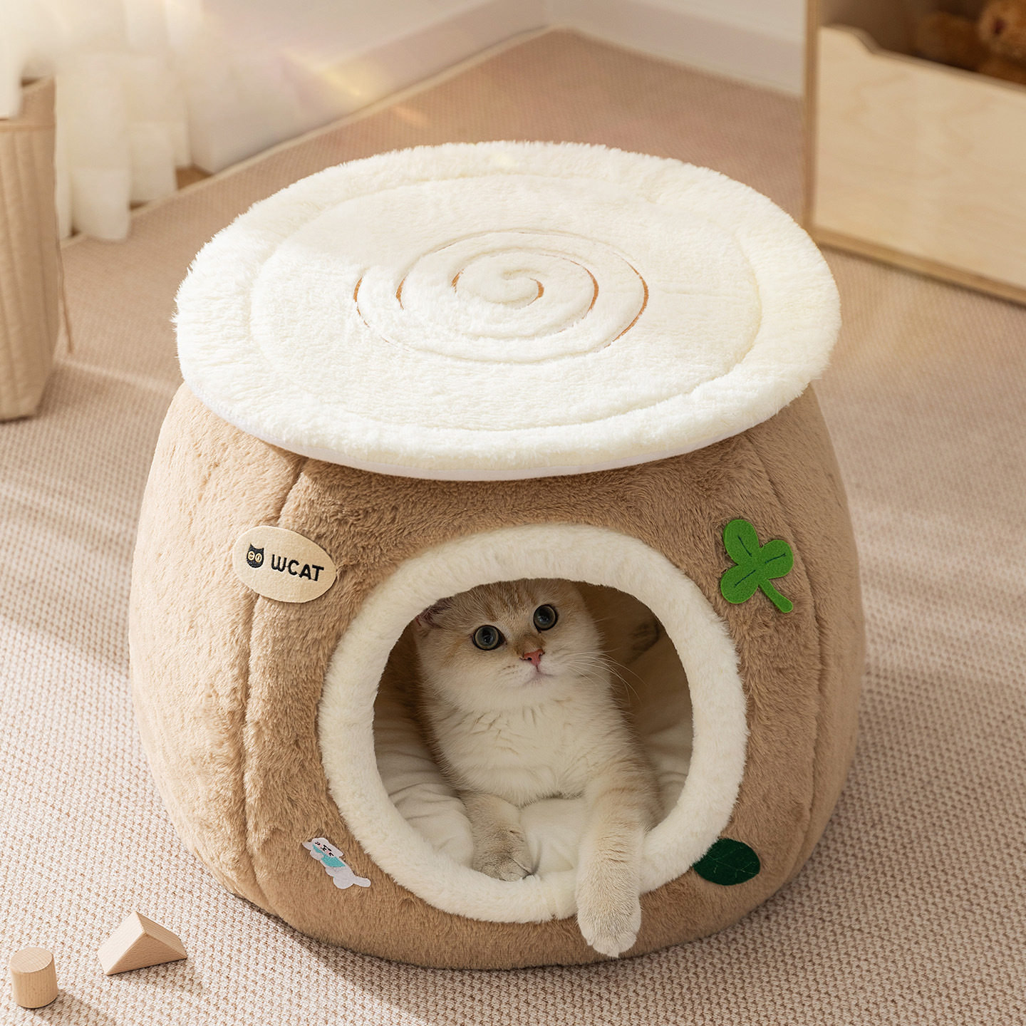 宠物窝秋冬季柔软树洞猫屋封闭式小猫咪凳子窝万圣节保暖猫窝