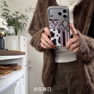 在春日秋冬小众蛇纹拼接牛奶纹滴胶壳17pro适用iPhone17promax手机壳16promax保护壳新款 15pro全包16女14