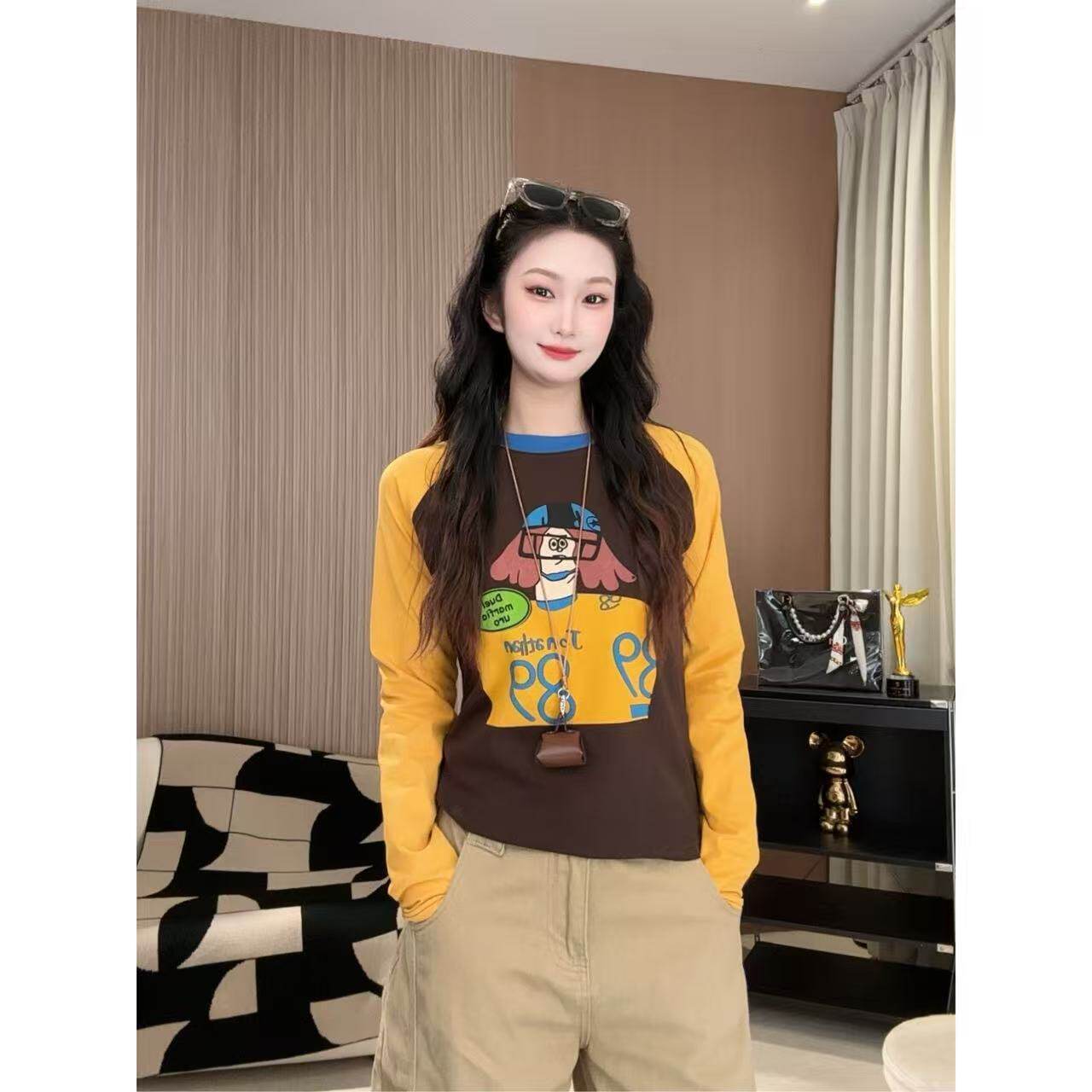 ANGELHUE撞色插肩袖卡通印花长袖T恤女可外穿高级感多巴胺风上衣