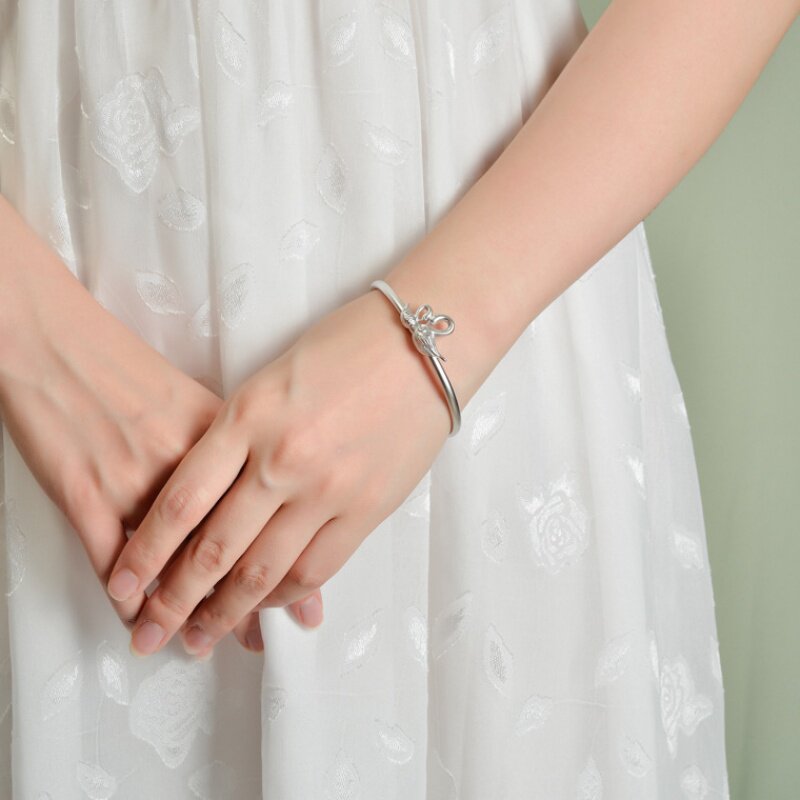 抖音新款泰可泰银原创手工制作纯银手镯女式天鹅心形施华送礼手饰