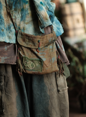 原创文艺复古小众设计手工翻盖斜跨拼布包包SC043铁锈染