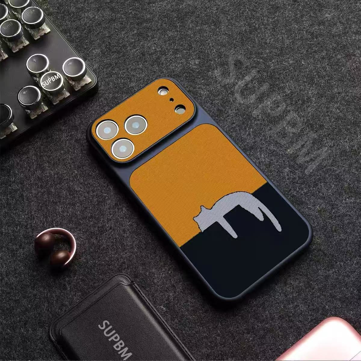 橙黑懒猫适用于苹果17promaxiPhone16PRO磁吸防摔15p硬玻璃手机壳