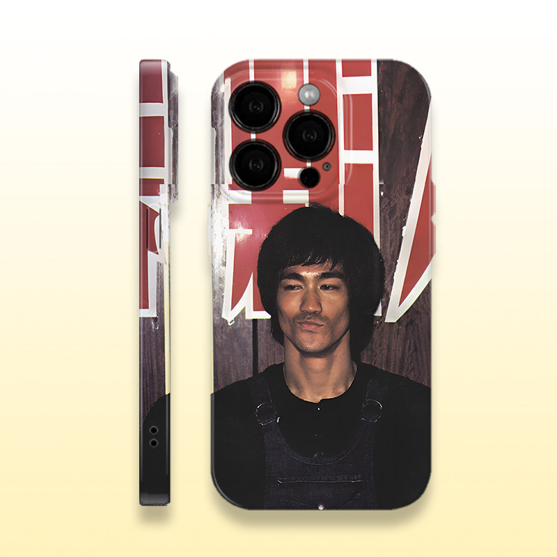 小众电影李小龙歪嘴手机壳潮复古人像菲林亮面硬壳适用苹果15红米k70荣耀90华为MATE60PRO防摔IQOONEO8软壳xr