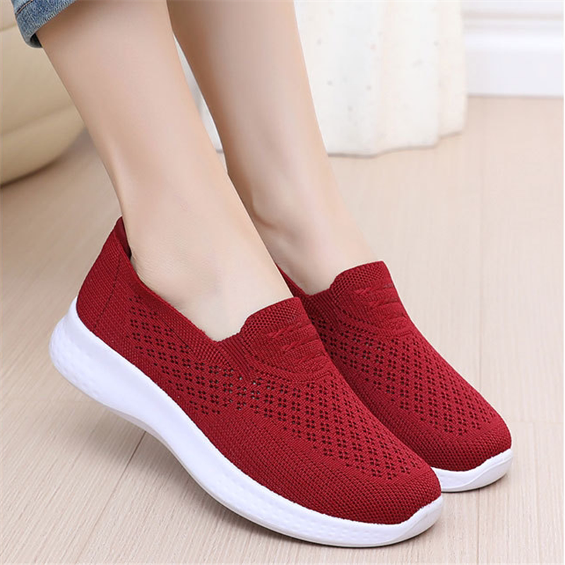 网鞋女透气网面鞋2026新款不累脚软底夏季薄款运动鞋超轻型妈妈鞋