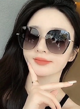太阳镜女2025年新款防紫外线圆脸开车墨镜高级感司机专用偏光眼镜