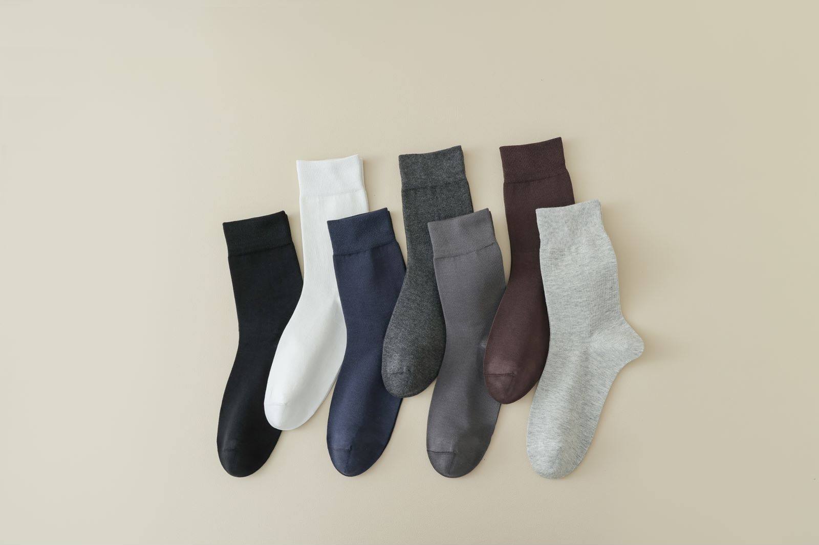 男袜商务休闲纯色纯棉中筒棉袜透气吸汗防臭脚无骨缝头抗起球