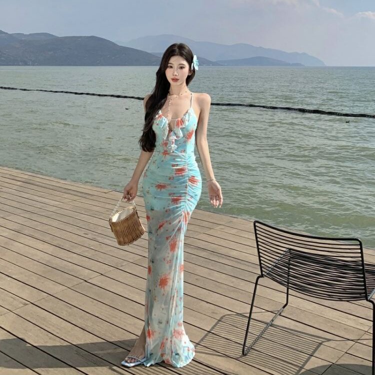 怦然心动的氛围感度假风甜辣高开叉收腰碎花连衣裙纯欲沙滩拍照