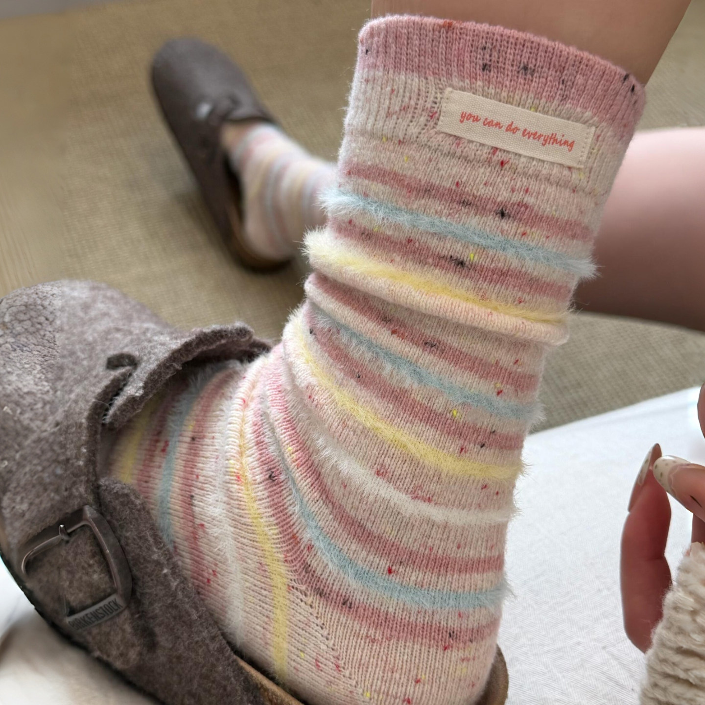 入冬的漂亮袜子~粉粉嫩嫩的也太减龄了~袜子女秋冬羊毛厚款暖和,女士内衣/男士内衣/家居服,中筒袜,淘宝优惠券,粉丝福利购,淘宝优惠卷