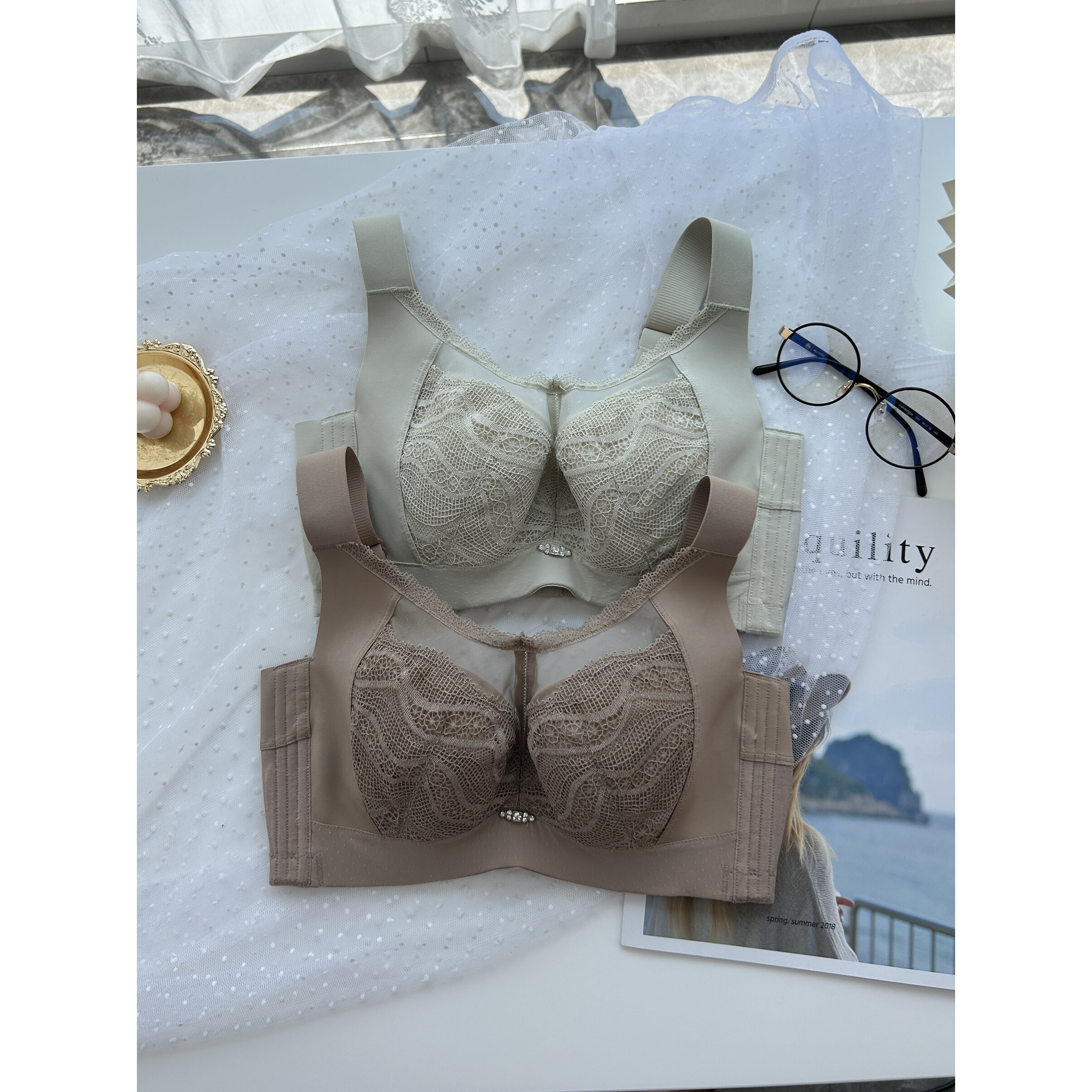 调整型抹胸全罩杯大胸显小内衣女薄款透气软钢圈收副乳上托防下垂