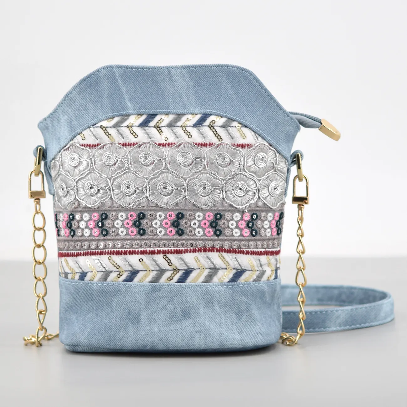 女士包包单肩包PU斜挎包链条包手机包民族风汉服刺绣小包水桶包