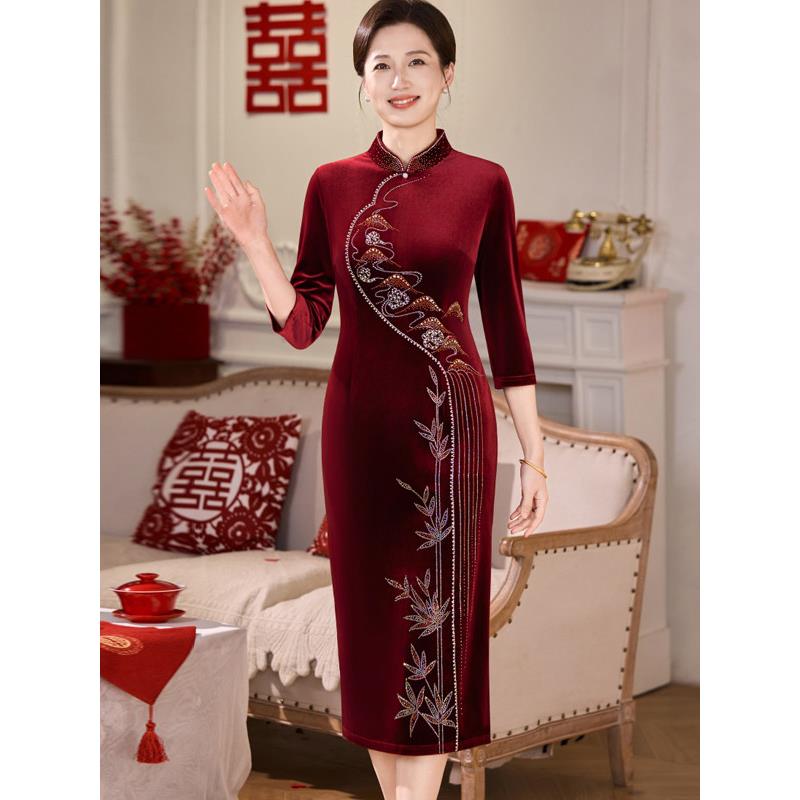 喜婆婆金丝绒礼服中老年新款改良旗袍连衣裙妈妈婚宴装大码裙子女