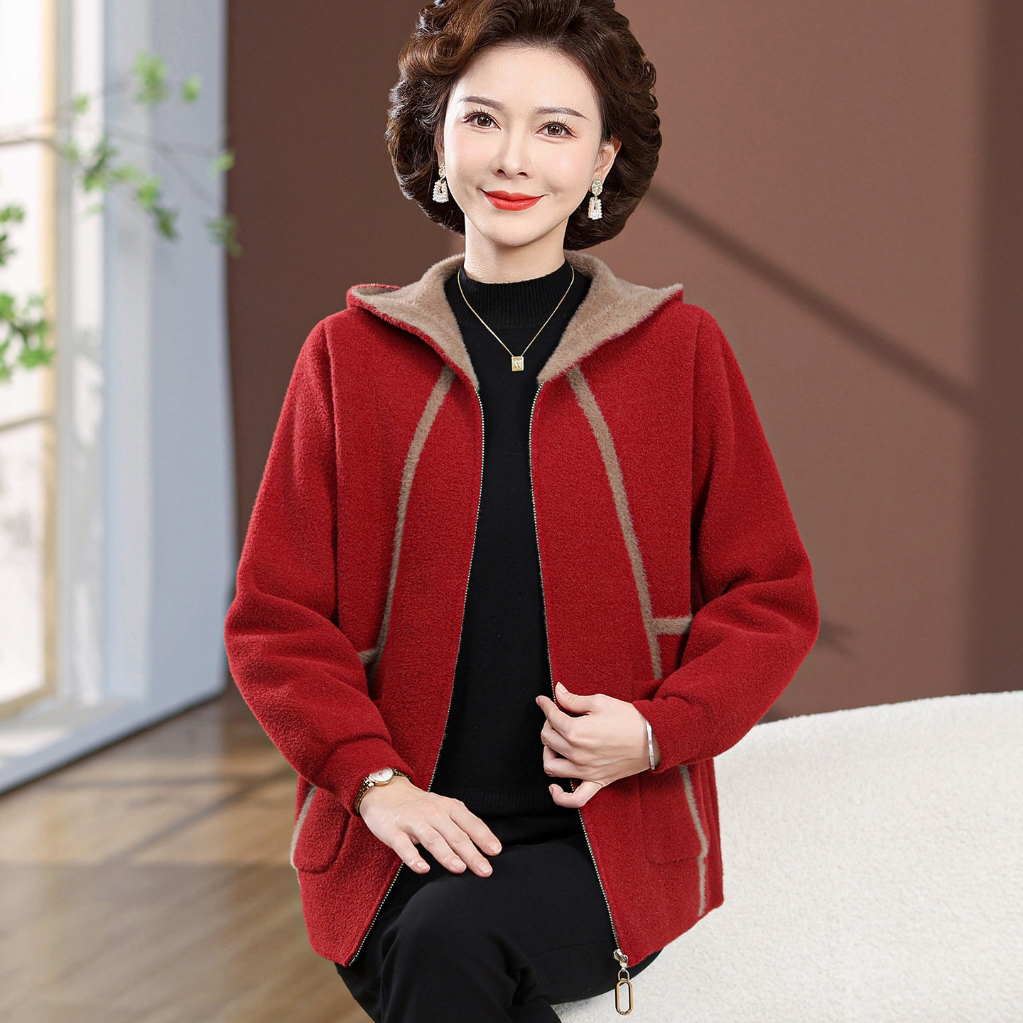 妈妈秋装洋气外套中年女休闲连帽貂绒上衣中老年女秋冬针织夹克