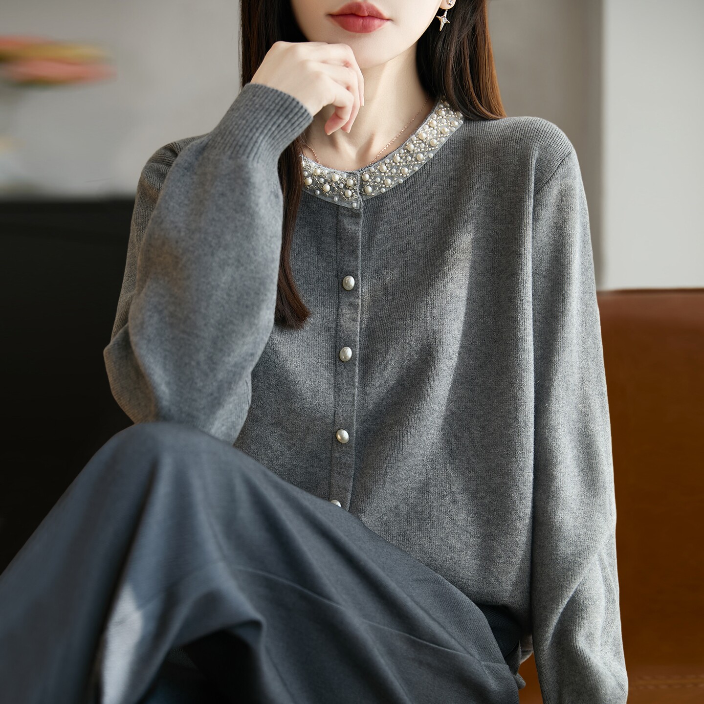 2026新款钉珠纽扣显瘦针织开衫外套女春秋大码女装上衣秋冬毛衣