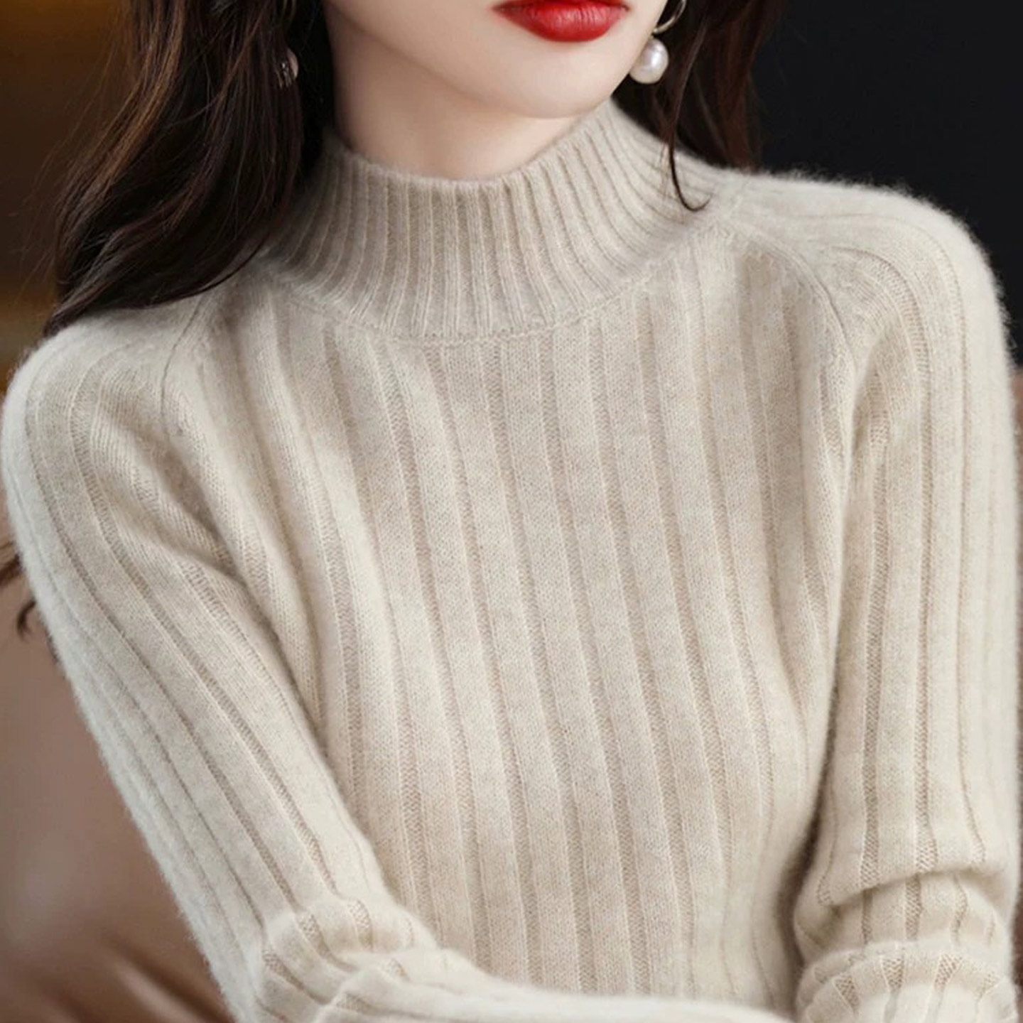 桐乡濮院产高级感半高领羊毛衫女秋冬坑条针织打底衫宽松加厚毛衣