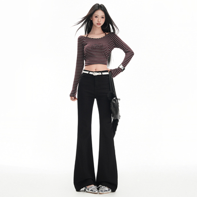 黑色低腰微喇牛仔裤女