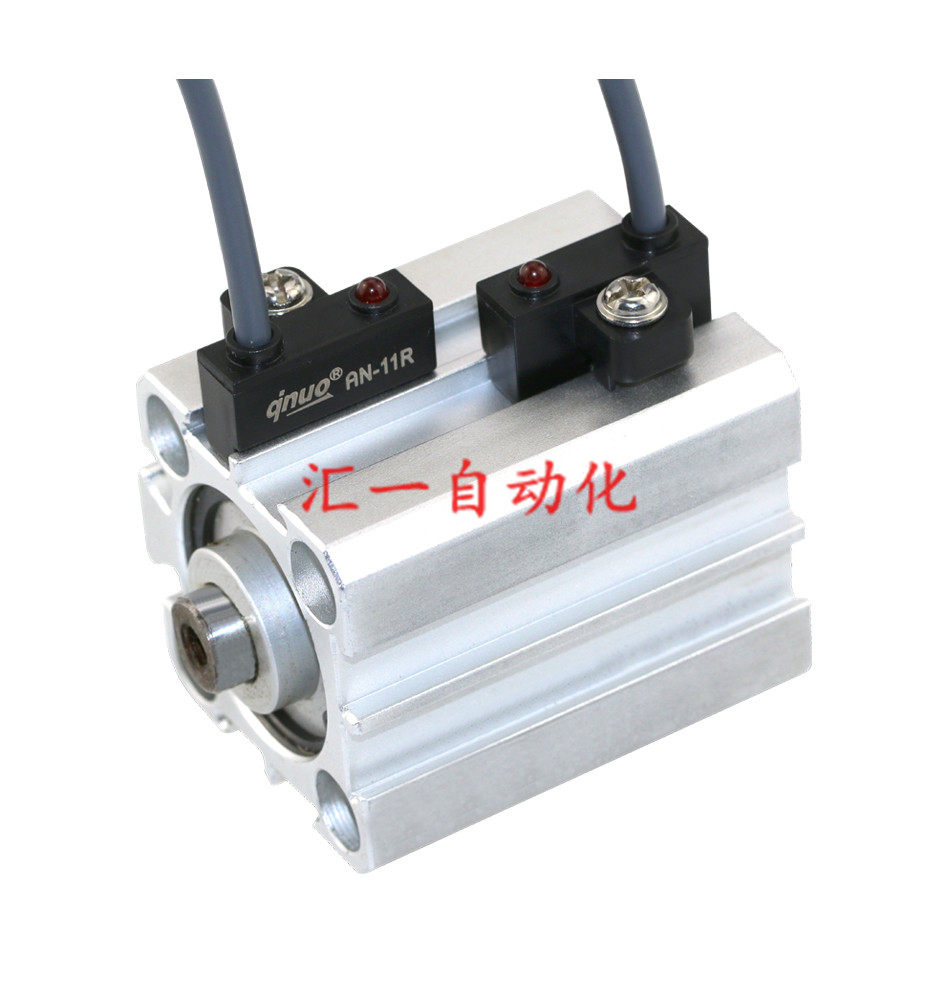 该产品为两线式有接点磁簧管常开型，适用于AIRTAC(亚德客)沟槽，体积小，安装紧凑，感应性能稳定。 产品尺寸：长22mm*宽15.5mm*高11mm 替代产品： 可完全替代AIRTAC(亚德客)CS1-J、CHELIC(气立可)CS-30E、CHANTO(长拓)TA-22、MINDMAN(金器)